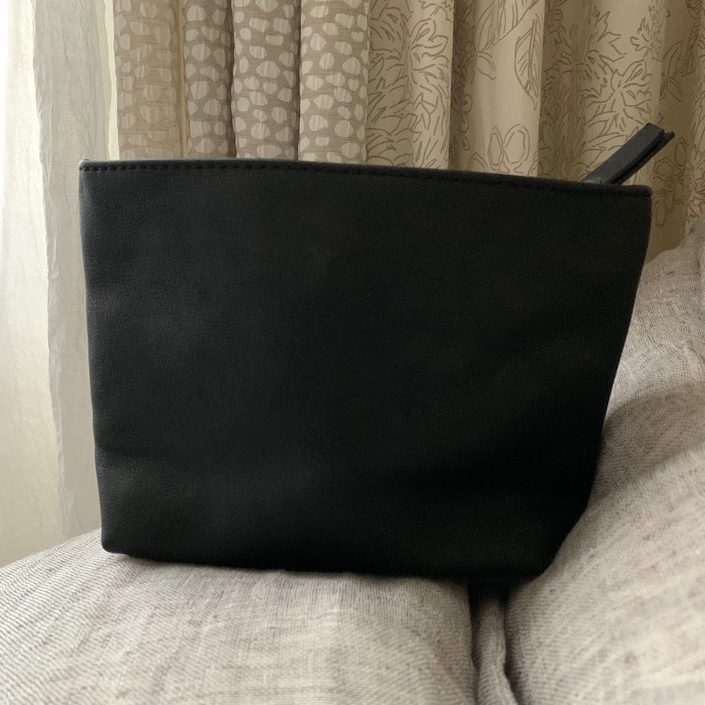 Black Clutch